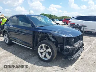 2018 Audi Q5 Premium with VIN WA1ANAFY7J2087419, listed as a IAAI auction lot 41931235 with 73,199 mi miles. Bid and sale history available at carsss.com. Image 1.