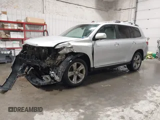 2013 Toyota Highlander Limited with VIN 5TDDK3EHXDS175547, listed as a IAAI auction lot 41334864 with 135,049 mi miles and . Bid and sale history available at DreamBid. Image 2.