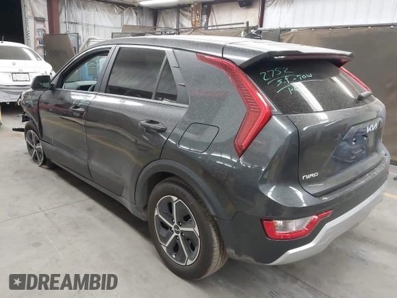 2024 Kia Niro LX with VIN KNDCP3LE0R5189752, listed as a IAAI auction lot 41611510 with 10,989 mi miles. Bid and sale history available at carsss.com. Image 3.