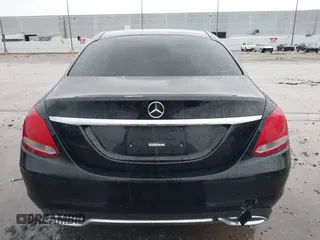 2016 Mercedes-Benz C 300 z VIN 55SWF4JB9GU108417, wystawiony jako IAAI lot #42091964 z przebiegiem 110 577 mil mil oraz . Historia ofert i sprzedaży dostępna na DreamBid. Obrazek 16.
