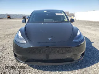 2023 Tesla Model Y Long Range with VIN 7SAYGDEE5PF892285, listed as a Copart auction lot 46458635 with 39,951 mi miles and Salvage Title. Bid and sale history available at DreamBid. Image 5.