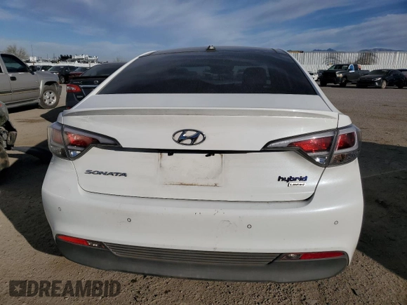 2017 Hyundai Sonata Hybrid Limited with VIN KMHE34L35HA070900, listed as a Copart auction lot 43931035 with 77,474 mi miles and Salvage Title. Bid and sale history available at carsss.com. Image 6.