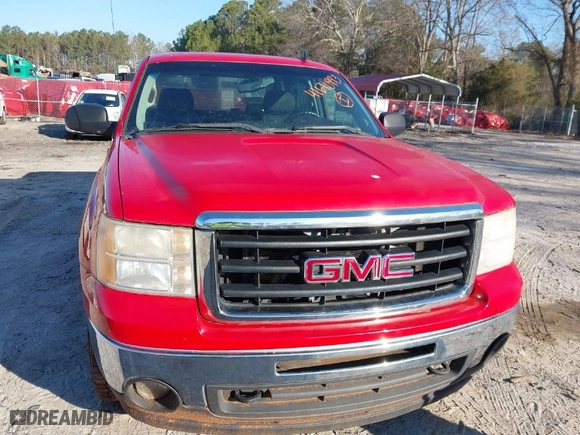 2011 GMC Sierra 1500 SLE with VIN 3GTP1VE06BG204611, listed as a IAAI auction lot 41670993 with 269,820 mi miles. Bid and sale history available at carsss.com. Image 12.