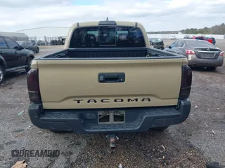 2017 Toyota Tacoma SR5 with VIN 5TFCZ5AN8HX076997, listed as a IAAI auction lot 41639530 with 93,328 mi miles and . Bid and sale history available at DreamBid. Image 17.