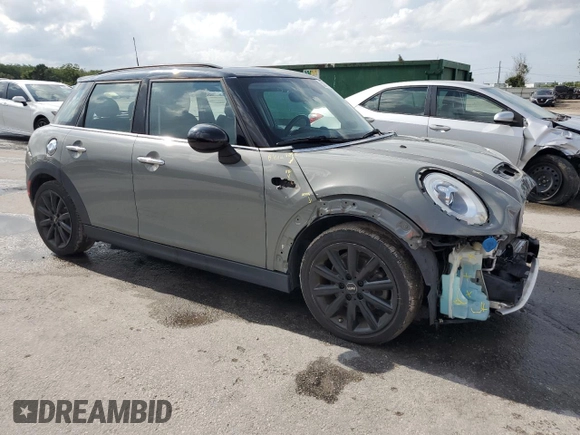 2018 MINI Hardtop 4 Door Cooper S с VIN WMWXU3C5XJ2F51599, выставлен на аукционе Copart как лот 59171195 с пробегом 53 484 миль миль и Списание • Salvage title. История ставок и продаж доступна на DreamBid. Изображение 4.