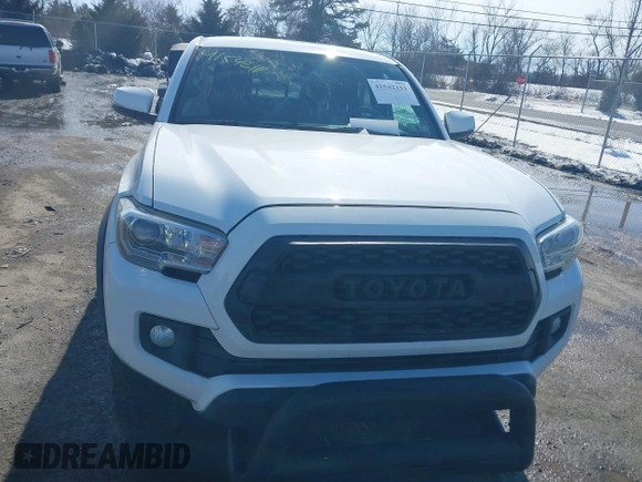 2016 Toyota Tacoma SR with VIN 5TFCZ5AN1GX017336, listed as a IAAI auction lot 41542111 with 127,162 mi miles. Bid and sale history available at carsss.com. Image 12.