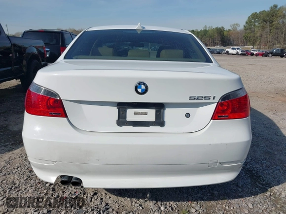 2007 BMW 5 Series 525i with VIN WBANE53527CW62776, listed as a IAAI auction lot 41870614 with 180,886 mi miles and . Bid and sale history available at carsss.com. Image 16.