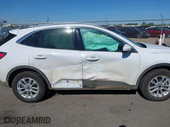 2020 Ford Escape SE with VIN 1FMCU9G68LUB43559, listed as a IAAI auction lot 42209105 with 139,361 mi miles and . Bid and sale history available at DreamBid. Image 13.