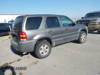 2006 Ford Escape XLS z VIN 1FMYU02Z16KA22746, wystawiony jako IAAI lot #41949781 z przebiegiem 231 666 mil mil oraz . Historia ofert i sprzedaży dostępna na DreamBid. Obrazek 4.