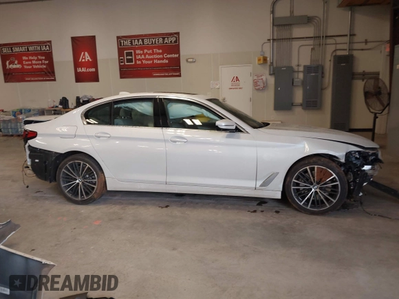 2021 BMW 5 Series 530i with VIN WBA53BH06MCG96915, listed as a IAAI auction lot 41640813 with 50,562 mi miles and . Bid and sale history available at DreamBid. Image 13.