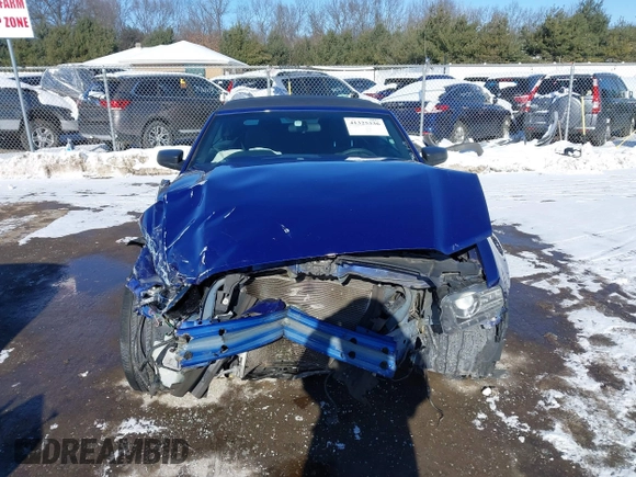 2014 Ford Mustang V6 with VIN 1ZVBP8EM7E5296964, listed as a IAAI auction lot 41325336 with 141,346 mi miles. Bid and sale history available at carsss.com. Image 12.