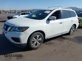 2018 Nissan Pathfinder SV z VIN 5N1DR2MM0JC606426, wystawiony jako IAAI lot #41377783 z przebiegiem 173 419 mil mil oraz . Historia ofert i sprzedaży dostępna na DreamBid. Obrazek 17.