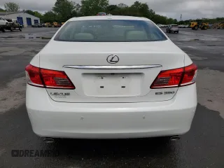 2010 Lexus ES 330 z VIN JTHBK1EG2A2399996, wystawiony jako Copart lot #57297145 z przebiegiem 81 929 mil mil oraz Szkoda całkowita • Salvage title. Historia ofert i sprzedaży dostępna na DreamBid. Obrazek 6.