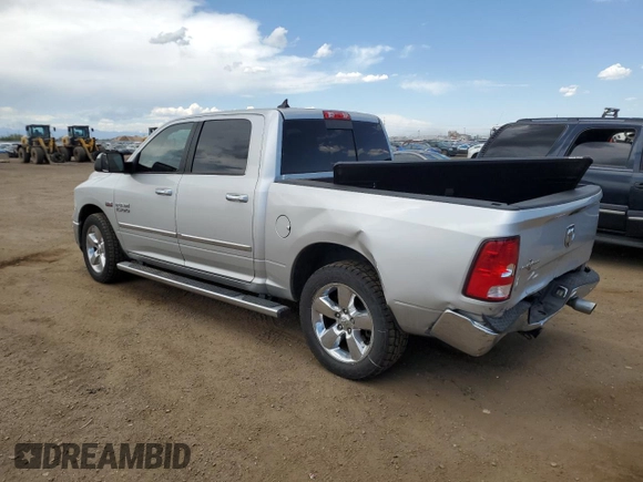2015 Ram 1500 Outdoorsman z VIN 1C6RR6LT2FS692725, wystawiony jako Copart lot #55137515 z przebiegiem 148 400 mil mil oraz Szkoda całkowita • Salvage title. Historia ofert i sprzedaży dostępna na DreamBid. Obrazek 2.