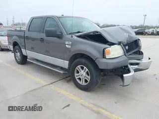 2006 Ford F-150 XLT with VIN 1FTRW12W86FB79858, listed as a IAAI auction lot 41636018 with 216,885 mi miles. Bid and sale history available at carsss.com. Image 1.