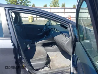 2010 Toyota Prius II with VIN JTDKN3DU6A5147324, listed as a IAAI auction lot 42194780 with 131,000 mi miles and . Bid and sale history available at DreamBid. Image 5.