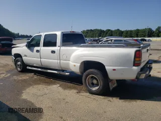 2005 Chevrolet Silverado 3500 LT with VIN 1GCJC33295F944586, listed as a Copart auction lot 71230574 with 326,804 mi miles and Salvage Title. Bid and sale history available at carsss.com. Image 2.