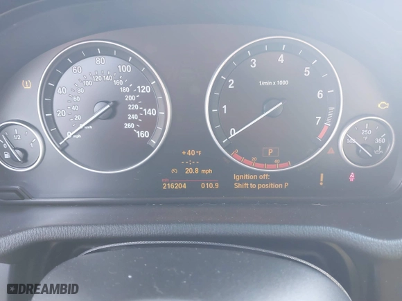 2011 BMW X3 28i with VIN 5UXWX5C52BLK59471, listed as a IAAI auction lot 41245998 with 216,204 mi miles. Bid and sale history available at carsss.com. Image 7.