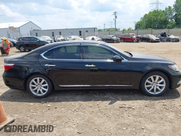 2007 Lexus LS 460 with VIN JTHBL46F575049161, listed as a IAAI auction lot 42618220 with 120,106 mi miles and . Bid and sale history available at DreamBid. Image 13.