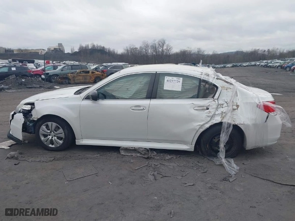 2013 Subaru Legacy 2.5i with VIN 4S3BMAA60D1011652, listed as a IAAI auction lot 41237729 with 84624 miles. Bid and sale history available at carsss.com. Image 14.