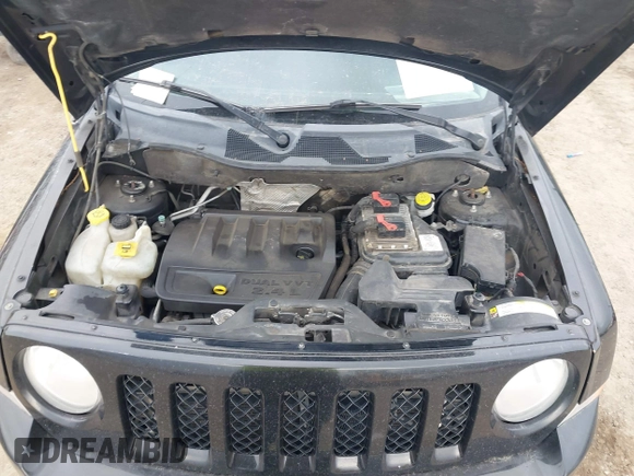 2013 Jeep Patriot Sport with VIN 1C4NJRBB5DD138928, listed as a IAAI auction lot 41642193 with 220,125 mi miles and . Bid and sale history available at carsss.com. Image 10.