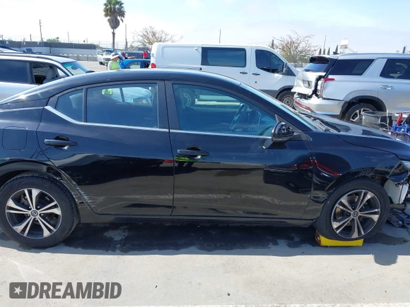 2020 Nissan Sentra SV z VIN 3N1AB8CV7LY270036, wystawiony jako IAAI lot #42323645 z przebiegiem 68 099 mil mil oraz . Historia ofert i sprzedaży dostępna na DreamBid. Obrazek 13.
