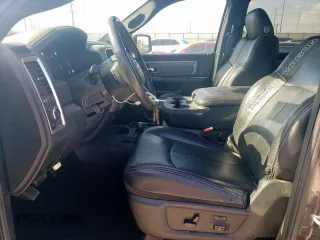 2018 Ram 2500 Power Wagon с VIN 3C6TR5EJ1JG302418, выставлен на аукционе Copart как лот 63757115 с пробегом 131 849 миль миль и Списание • Salvage title. История ставок и продаж доступна на DreamBid. Изображение 7.