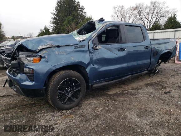2024 Chevrolet Silverado 1500 Custom Trail Boss with VIN 3GCPDCEK2RG324249, listed as a Copart auction lot 81618844 with 7,279 mi miles and Salvage Title. Bid and sale history available at carsss.com. Image 1.