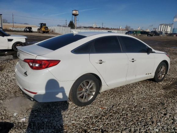 2017 Hyundai Sonata 2.4L with VIN 5NPE24AF8HH561099, listed as a Copart auction lot 48686215 with 124,523 mi miles and Salvage Title. Bid and sale history available at carsss.com. Image 3.