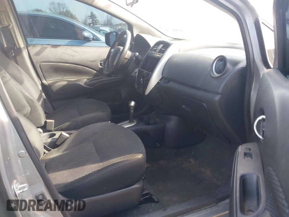 2015 Nissan Note S z VIN 3N1CE2CP4FL405926, wystawiony jako IAAI lot #41894773 z przebiegiem 120 316 mil mil oraz . Historia ofert i sprzedaży dostępna na DreamBid. Obrazek 5.
