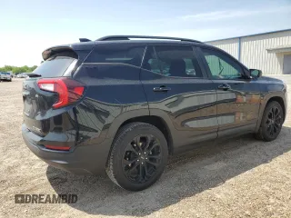 2022 GMC Terrain SLE z VIN 3GKALMEV1NL267718, wystawiony jako Copart lot #51453475 z przebiegiem Nie podano mil oraz Szkoda całkowita • Salvage title. Historia ofert i sprzedaży dostępna na DreamBid. Obrazek 3.