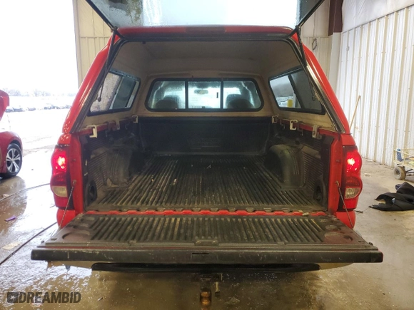 2004 Chevrolet Silverado 1500 with VIN 2GCEC19V241155189, listed as a Copart auction lot 86915564 with 123,461 mi miles and Clean Title. Bid and sale history available at carsss.com. Image 6.