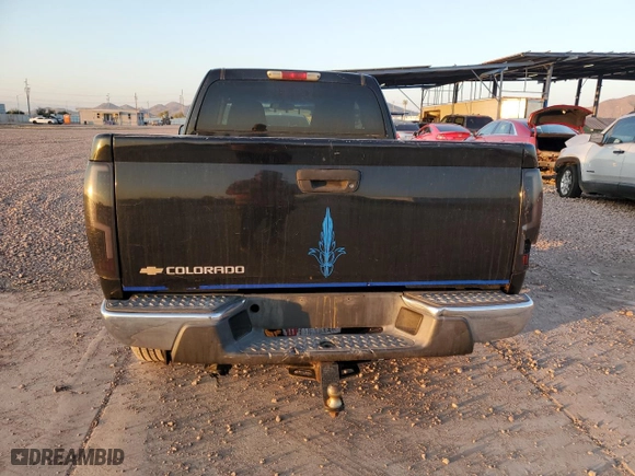 2005 Chevrolet Colorado LS Z71 with VIN 1GCDT196658182639, listed as a Copart auction lot 43548385 with 183,129 mi miles and Salvage Title. Bid and sale history available at carsss.com. Image 6.