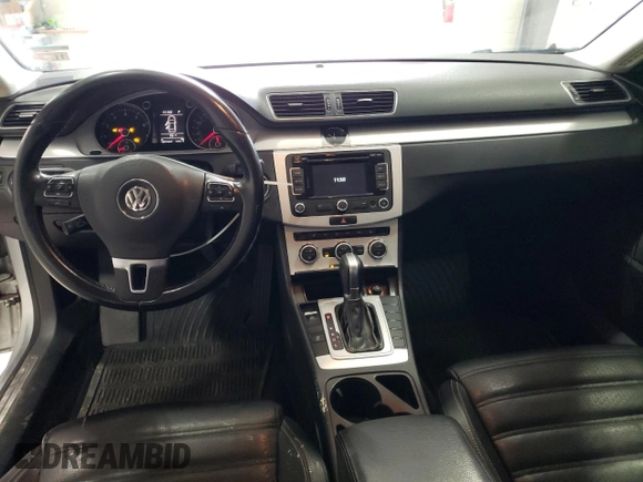 2015 Volkswagen CC R-Line z VIN WVWBP7AN7FE827416, wystawiony jako Copart lot #79017904 z przebiegiem 182 162 mil mil oraz Szkoda całkowita • Salvage title. Historia ofert i sprzedaży dostępna na DreamBid. Obrazek 8.
