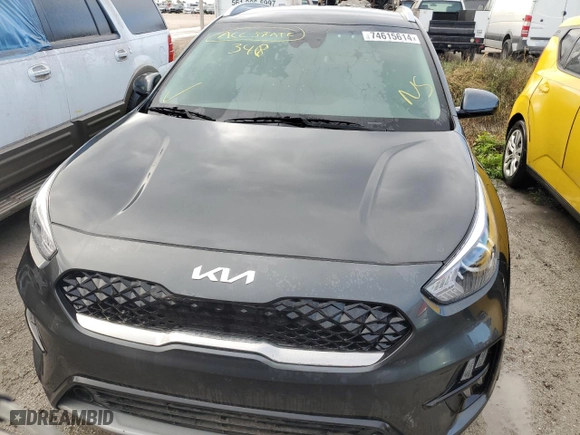 2022 Kia Niro Plug-In Hybrid LXS with VIN KNDCM3LD4N5506846, listed as a Copart auction lot 74615614 with 0 mi miles and Salvage Title. Bid and sale history available at carsss.com. Image 5.
