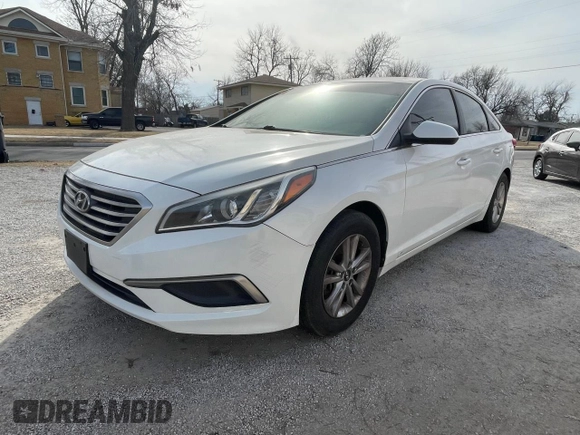 2016 Hyundai Sonata SE with VIN 5NPE24AF8GH402260, listed as a Copart auction lot 54110055 with 218,272 mi miles and Clean Title. Bid and sale history available at carsss.com. Image 2.