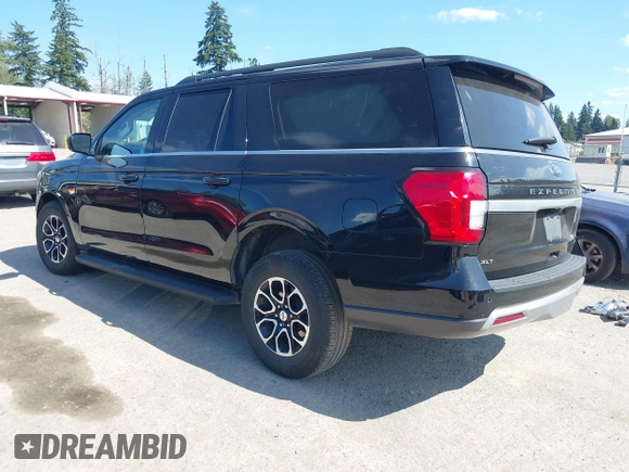 2024 Ford Expedition Max XLT z VIN 1FMJK1J88REA19268, wystawiony jako IAAI lot #42531915 z przebiegiem 34 917 mil mil oraz . Historia ofert i sprzedaży dostępna na DreamBid. Obrazek 3.
