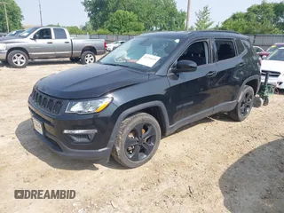 2020 Jeep Compass Latitude z VIN 3C4NJDBB6LT209985, wystawiony jako IAAI lot #42370439 z przebiegiem 38 089 mil mil oraz . Historia ofert i sprzedaży dostępna na DreamBid. Obrazek 18.