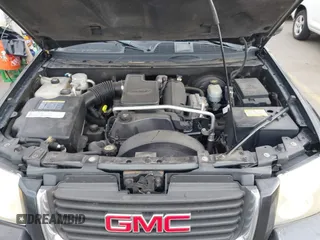 2005 GMC Envoy SLT with VIN 1GKDT13S352258833, listed as a IAAI auction lot 41525149 with 213,829 mi miles. Bid and sale history available at carsss.com. Image 10.