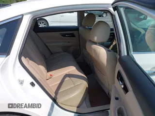 2014 Nissan Altima 2.5 with VIN 1N4AL3AP0EC110695, listed as a IAAI auction lot 41982775 with 105,395 mi miles. Bid and sale history available at carsss.com. Image 8.
