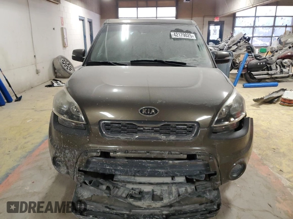 2012 Kia Soul + with VIN KNDJT2A61C7375496, listed as a Copart auction lot 42179025 with 124,004 mi miles and Non Repairable. Bid and sale history available at carsss.com. Image 5.