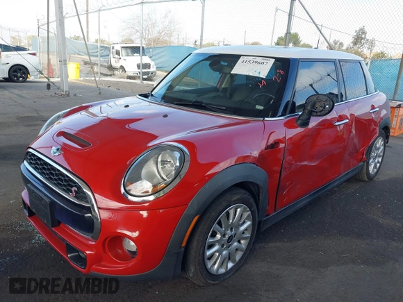 2016 MINI Cooper Hardtop 4 Door S with VIN WMWXU3C5XG2D28360, listed as a IAAI auction lot 41539607 with 78,616 mi miles. Bid and sale history available at carsss.com. Image 17.