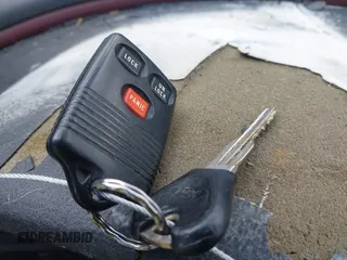 1995 Ford Probe z VIN 1ZVLT22B1S5104093, wystawiony jako IAAI lot #41744654 z przebiegiem 166 253 mil mil oraz . Historia ofert i sprzedaży dostępna na DreamBid. Obrazek 11.