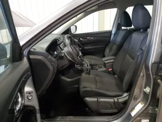 2018 Nissan Rogue SV z VIN JN8AT2MV6JW314624, wystawiony jako Copart lot #52546785 z przebiegiem 233 834 mil mil oraz Szkoda całkowita • Salvage title. Historia ofert i sprzedaży dostępna na DreamBid. Obrazek 7.