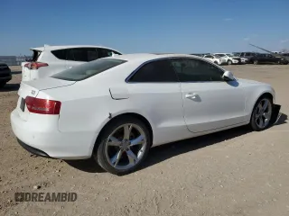 2011 Audi A5 Premium Plus z VIN WAULFAFR8BA030641, wystawiony jako Copart lot #70596914 z przebiegiem 115 081 mil mil oraz Szkoda całkowita • Salvage title. Historia ofert i sprzedaży dostępna na DreamBid. Obrazek 3.
