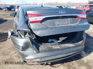 2017 Ford Fusion SE z VIN 3FA6P0HDXHR321008, wystawiony jako IAAI lot #41620779 z przebiegiem 110 116 mil mil oraz . Historia ofert i sprzedaży dostępna na DreamBid. Obrazek 6.