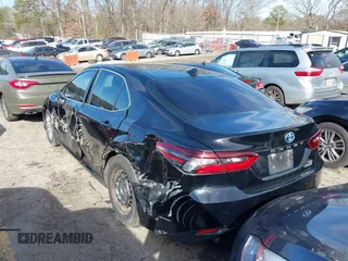 2022 Toyota Camry Hybrid LE with VIN 4T1C31AK1NU579117, listed as a IAAI auction lot 41575058 with 198,792 mi miles. Bid and sale history available at carsss.com. Image 3.