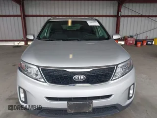2015 Kia Sorento LX with VIN 5XYKT4A64FG589597, listed as a IAAI auction lot 42068816 with 107,948 mi miles. Bid and sale history available at carsss.com. Image 12.