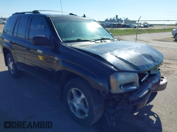 2007 Chevrolet TrailBlazer LS with VIN 1GNDT13S472288929, listed as a IAAI auction lot 42155584 with 193,178 mi miles and . Bid and sale history available at DreamBid. Image 1.