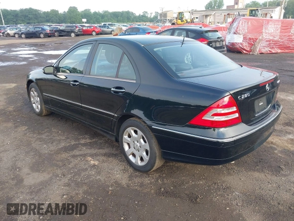 2006 Mercedes-Benz C 280 Luxury z VIN WDBRF92H56F778764, wystawiony jako IAAI lot #42759400 z przebiegiem 136 543 mil mil oraz . Historia ofert i sprzedaży dostępna na DreamBid. Obrazek 3.